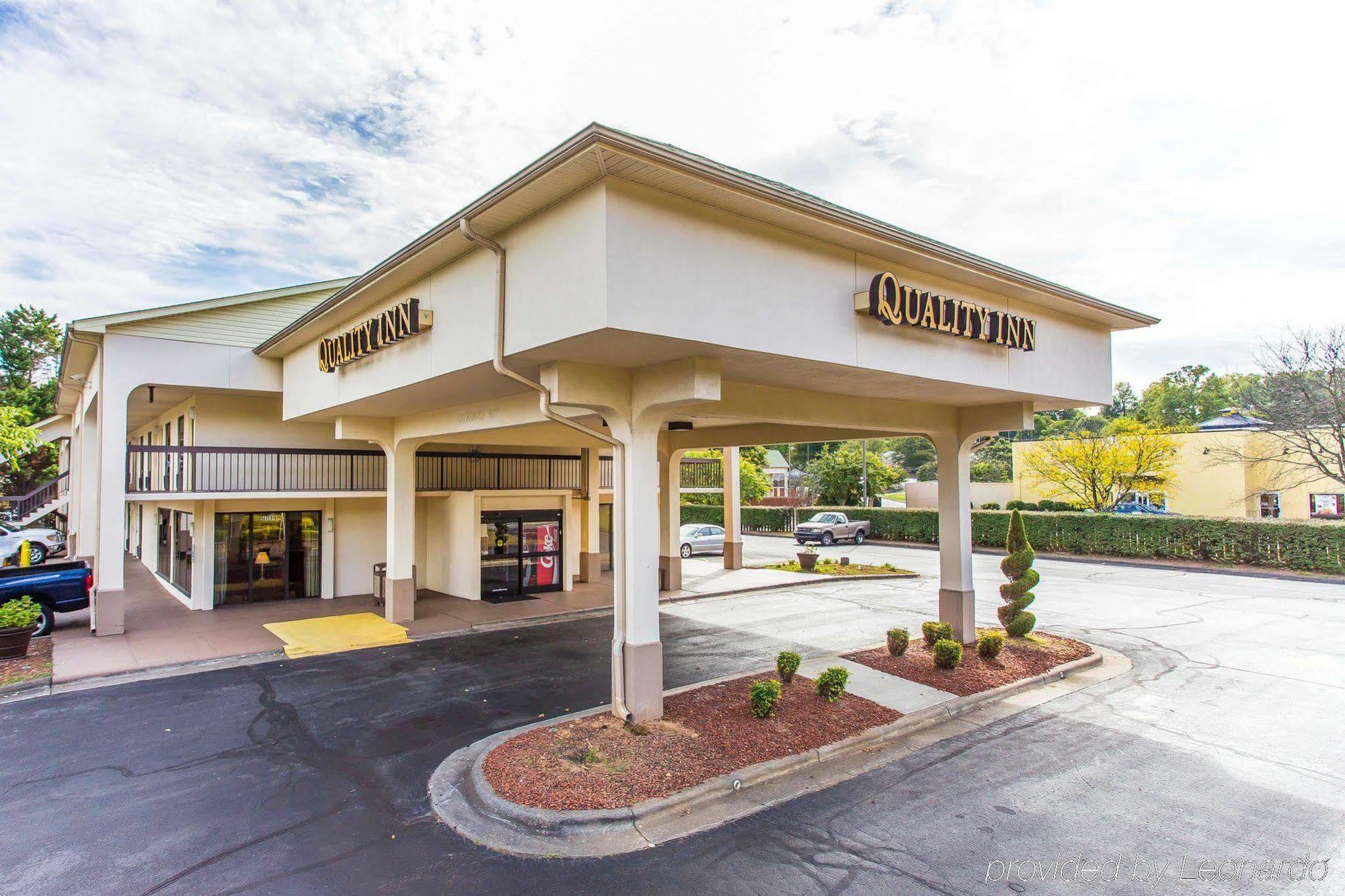 Quality University Inn Winston-Salem